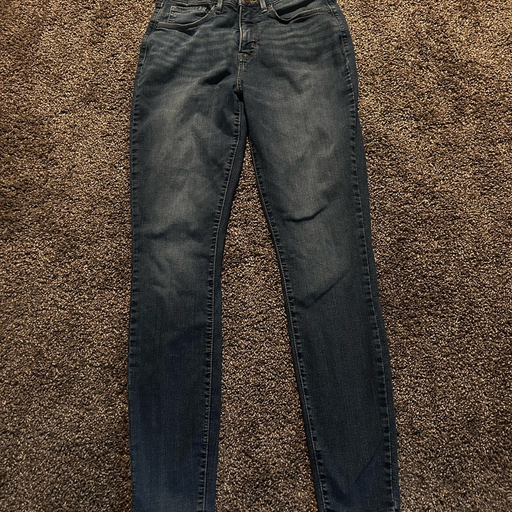 Signature by Levi Strauss Women's Dark Wash Skinny Jeans